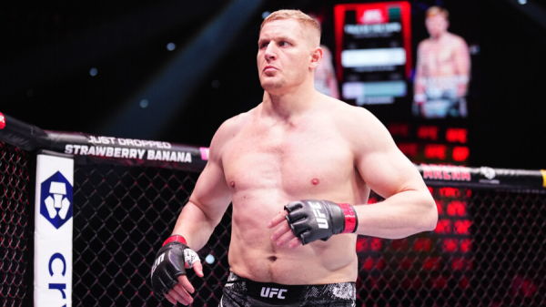 Павлович устроил жестокое избиение в UFC. Американец не продержался и полраунда