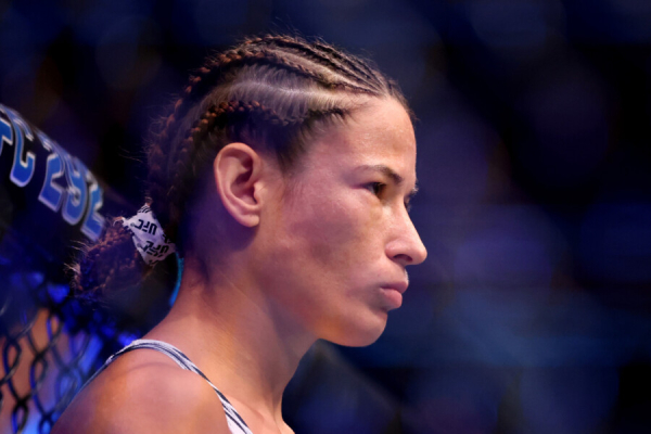 Скандальную украинку выкинули из UFC. Зря раздевалась и поливала Россию грязью