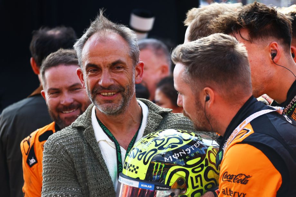 Почему болельщики Формулы-1 освистали Ландо Норриса после побед на Гран-при Мексики и Гран-при Бразилии — версии