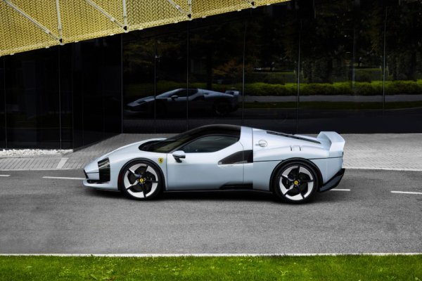 Необычная машина Ferrari SC40 на основе Ferrari F40 — особенности корпуса, цвет, фотографии, характеристики Необычная машина Ferrari SC40 на основе Ferrari F40 — особенности корпуса, цвет, фотографии, характеристики