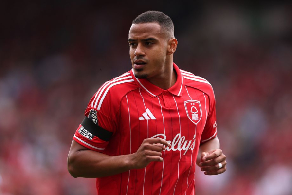 Сборная открытий 2025 года в футболе: Коффи, Рациу, Баллард, Мурилло, Рейналдо, Бюргер, Андерсон, Пас, Симеоне, Орсолини, Павлидис