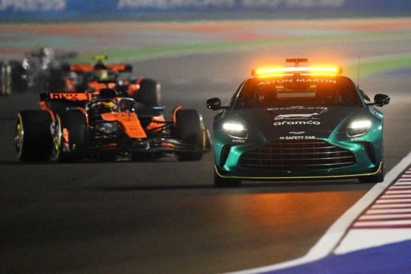 Итоги Гран-при Катара Ф-1: Макларен отдал победу Ферстаппену, Пирелли не справилась с задачей Итоги Гран-при Катара Ф-1: Макларен отдал победу Ферстаппену, Пирелли не справилась с задачей