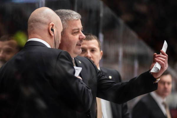 В Адмирале отстранили от работы главного тренера Леонида Тамбиева, главные причины В Адмирале отстранили от работы главного тренера Леонида Тамбиева, главные причины