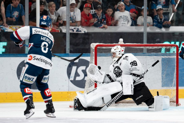 43-летний Петр Чех подписал контракт с хоккейным клубом четвёртого британского дивизиона, биография вратаря, достижения 43-летний Петр Чех подписал контракт с хоккейным клубом четвёртого британского дивизиона, биография вратаря, достижения