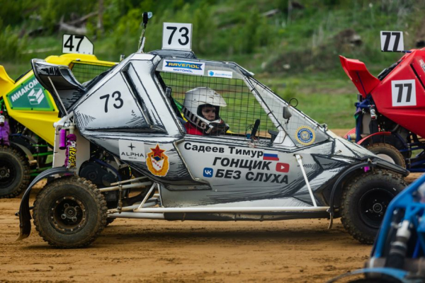 Интервью с отцом глухого гонщика Тимура Садеева &mdash; как выступать без слуха, как стал чемпионом России, какие планы
